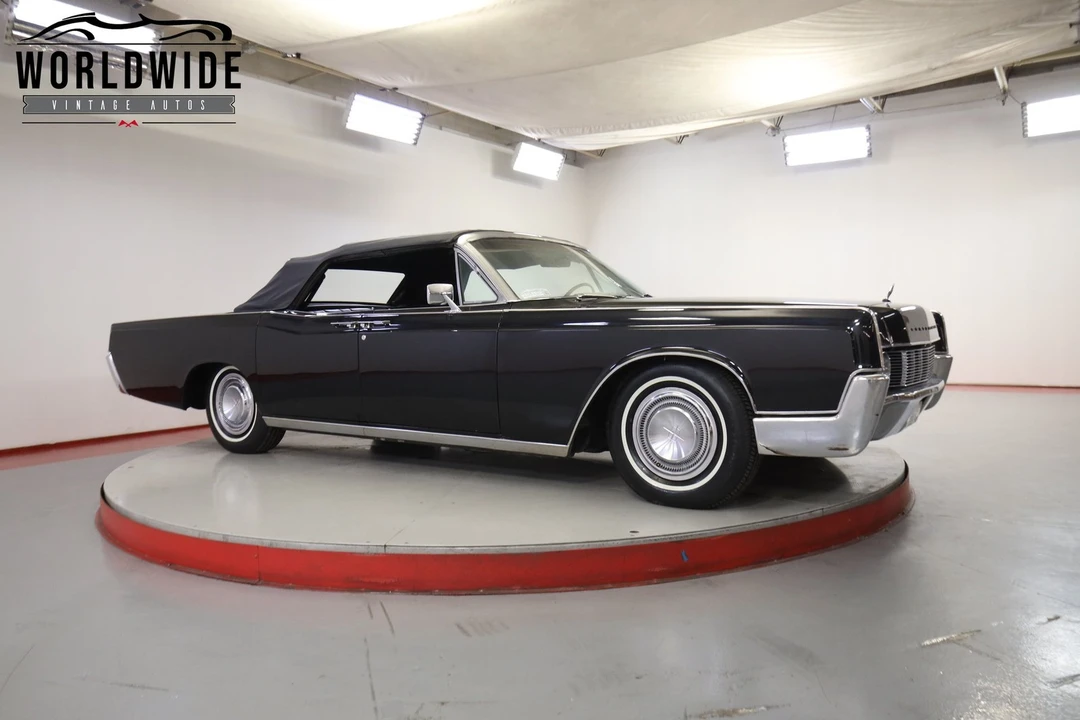 1967 Lincoln Continental 4th Gen - Image 8 of 12