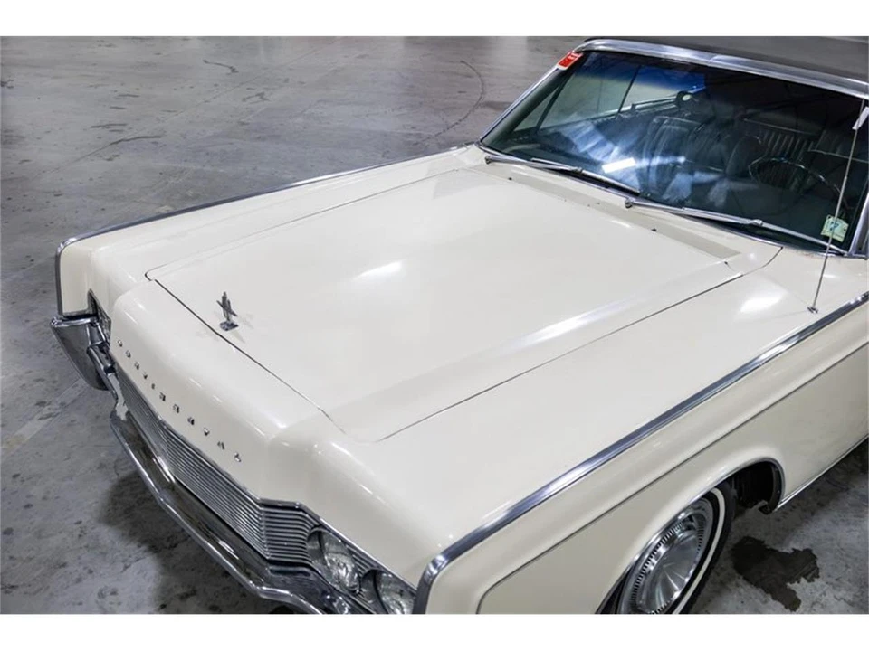1967 Lincoln Continental 4th Gen - Image 7 of 31