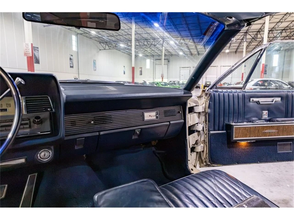 1967 Lincoln Continental 4th Gen - Image 2 of 31