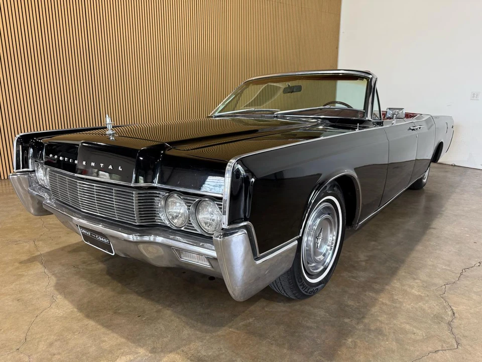1967 Lincoln Continental 4th Gen - Image 2 of 31