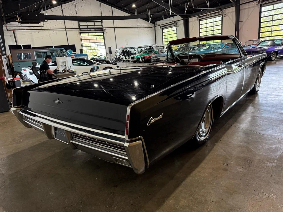 1967 Lincoln Continental 4th Gen - Image 12 of 31