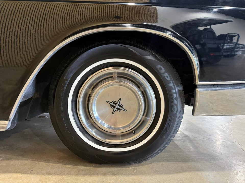 1967 Lincoln Continental 4th Gen - Image 8 of 31