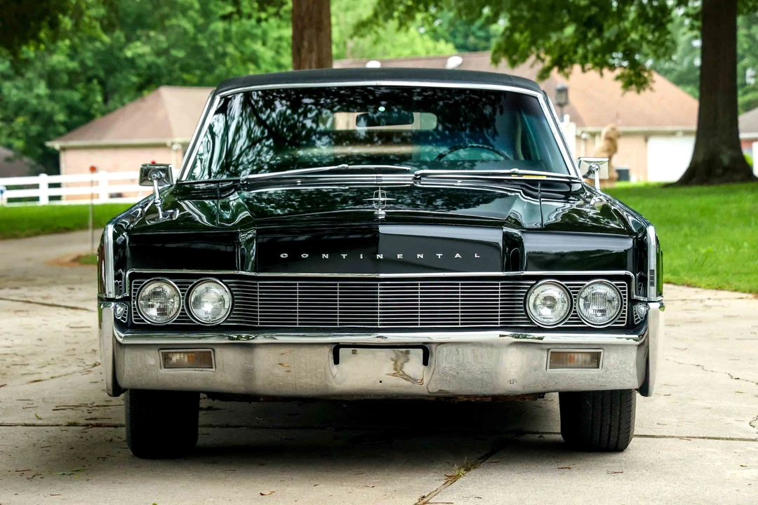 1967 Lincoln Continental 4th Gen - Image 2 of 31