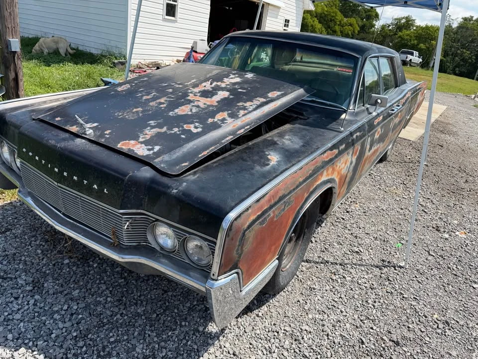 1967 Lincoln Continental 4th Gen - Image 2 of 9