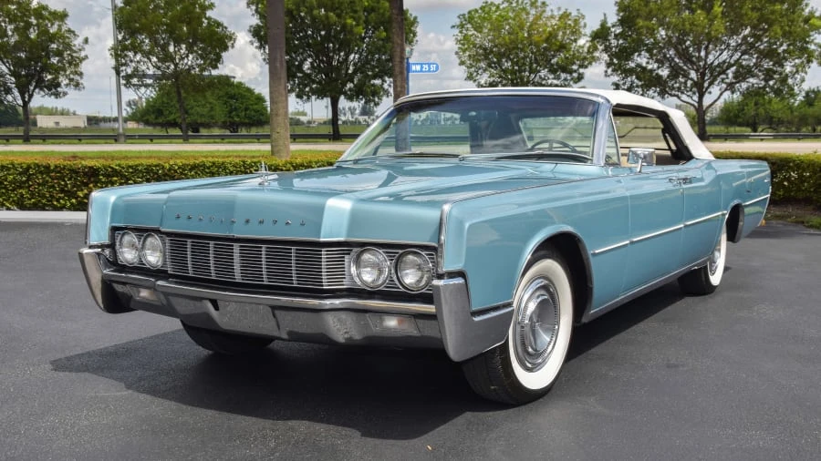 1967 Lincoln Continental 4th Gen - Image 11 of 12