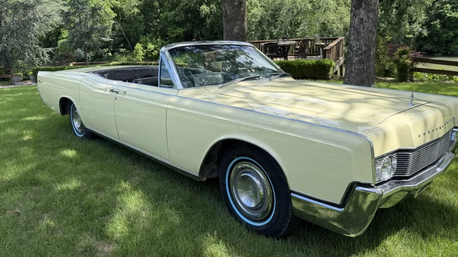 1967 Lincoln Continental 4th Gen - Image 5 of 11