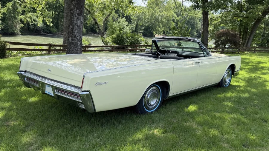 1967 Lincoln Continental 4th Gen - Image 2 of 11