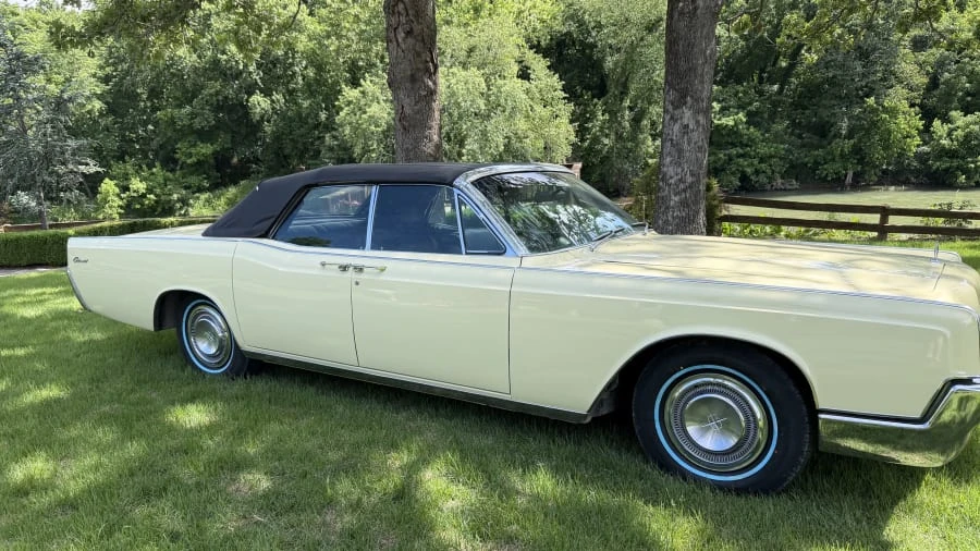 1967 Lincoln Continental 4th Gen - Image 4 of 11