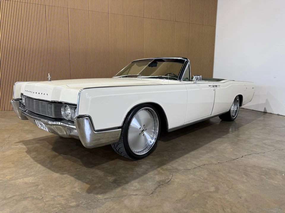 1967 Lincoln Continental 4th Gen - Image 2 of 21