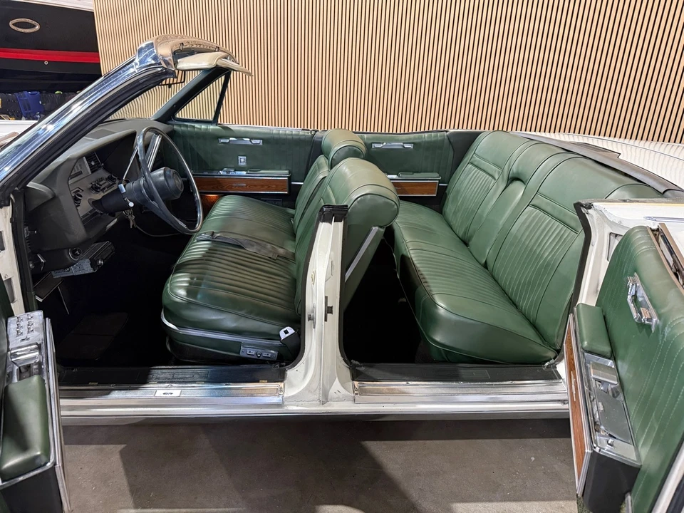1967 Lincoln Continental 4th Gen - Image 16 of 21