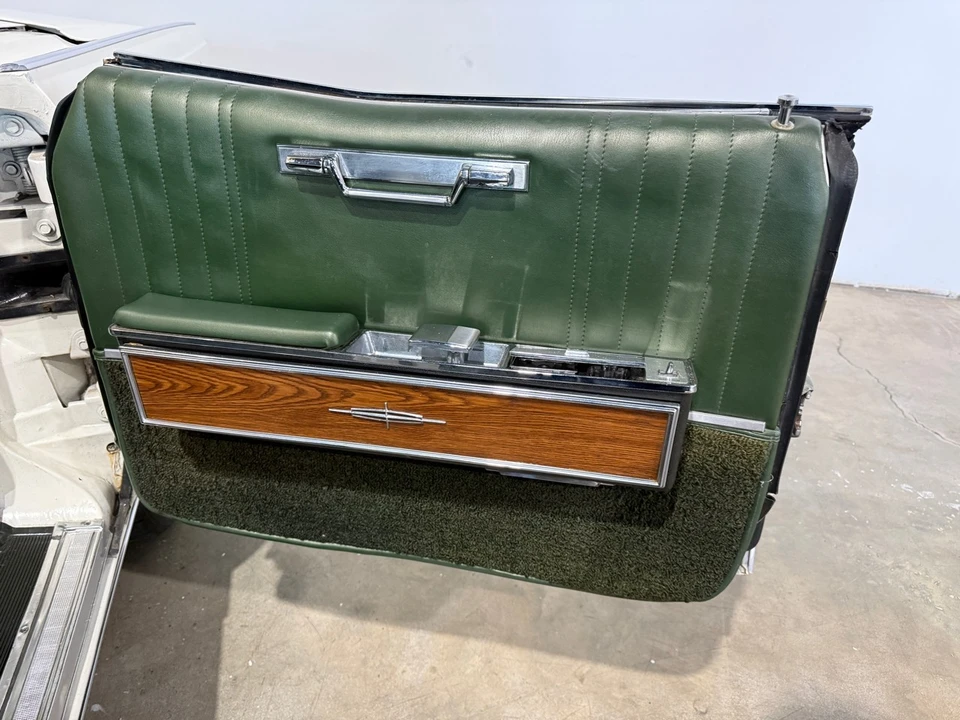 1967 Lincoln Continental 4th Gen - Image 20 of 21
