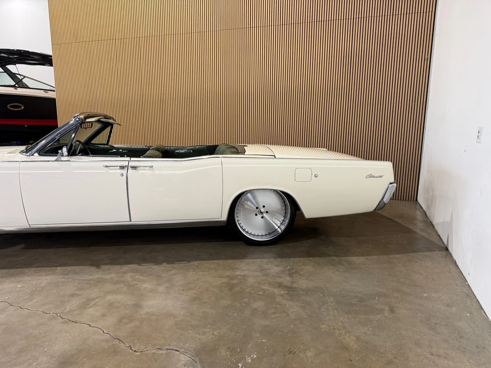 1967 Lincoln Continental 4th Gen - Image 18 of 21