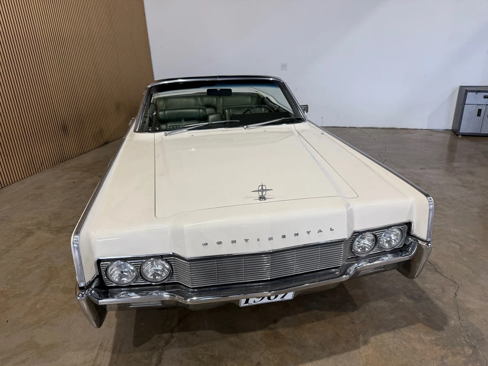 1967 Lincoln Continental 4th Gen - Image 5 of 21