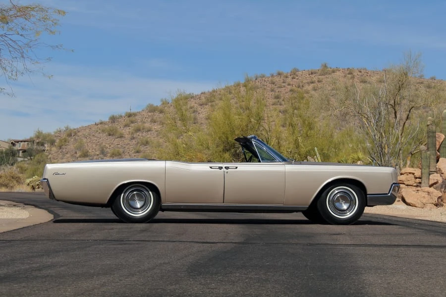 1967 Lincoln Continental 4th Gen - Image 16 of 30