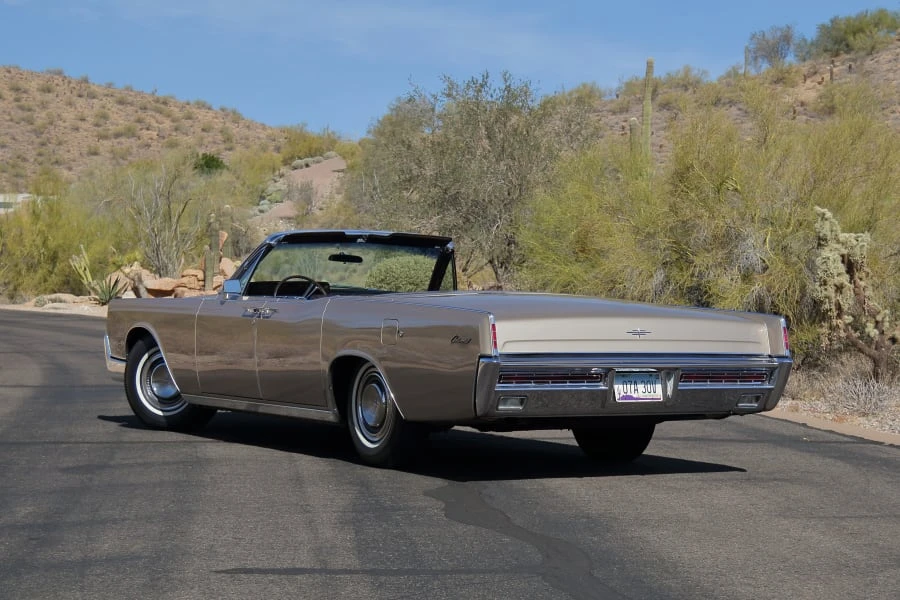 1967 Lincoln Continental 4th Gen - Image 12 of 30