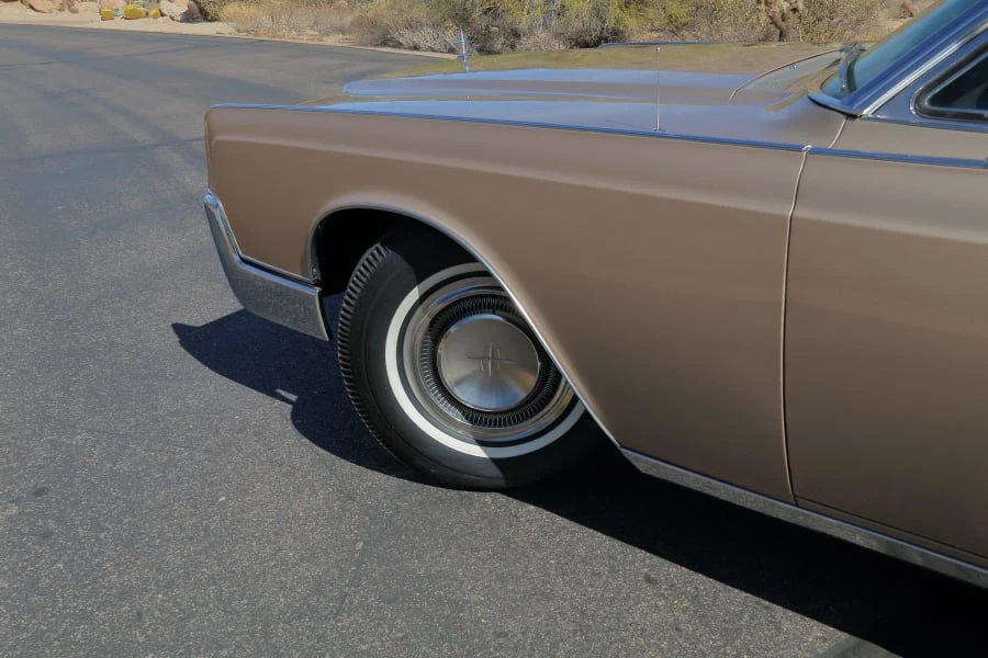 1967 Lincoln Continental 4th Gen - Image 13 of 30