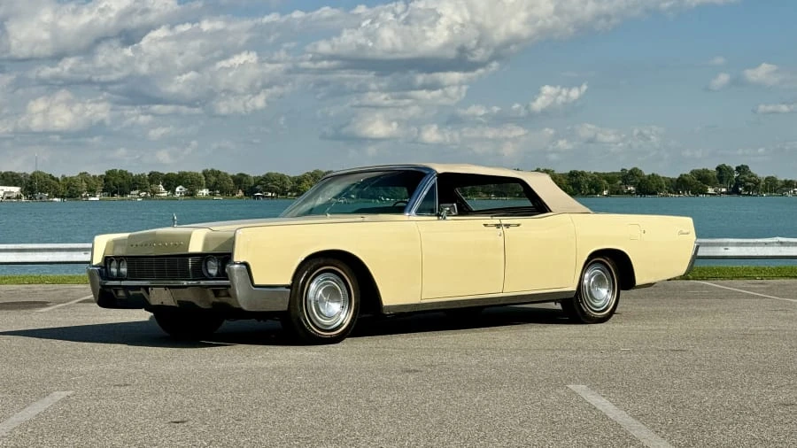 1967 Lincoln Continental 4th Gen - Image 9 of 22