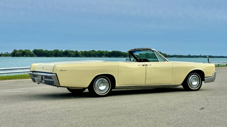 1967 Lincoln Continental 4th Gen - Image 6 of 22
