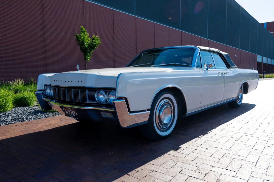 1967 Lincoln Continental 4th Gen - Image 14 of 31