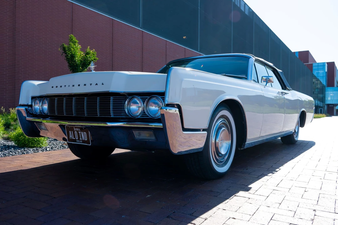 1967 Lincoln Continental 4th Gen - Image 15 of 31