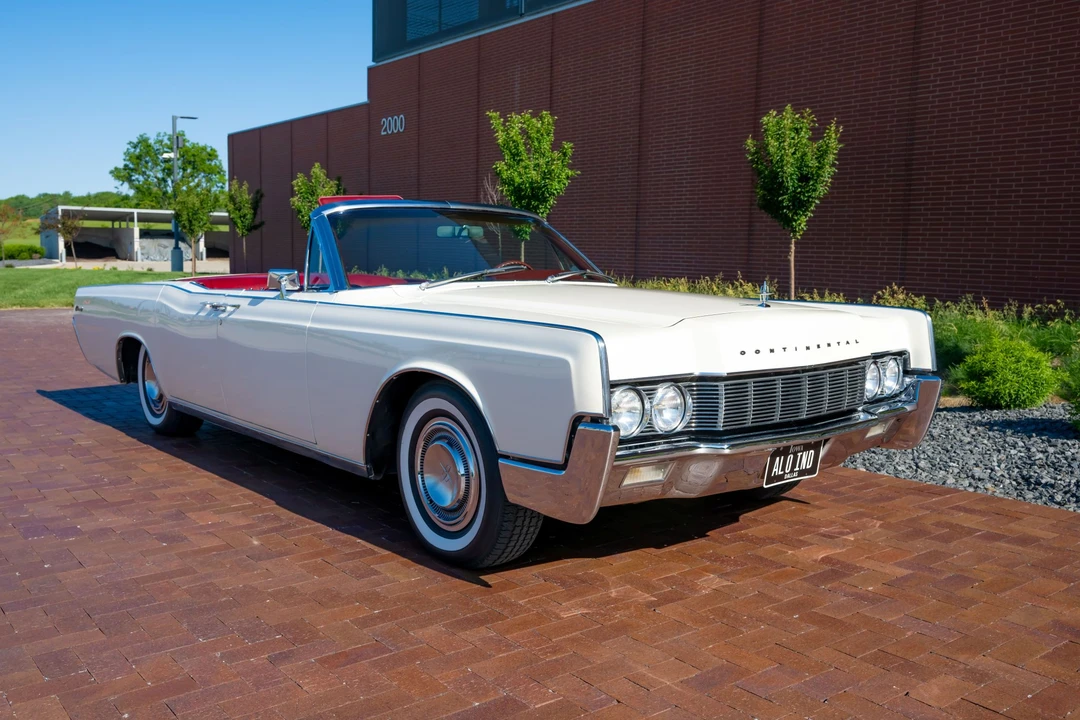 1967 Lincoln Continental 4th Gen - Image 5 of 31