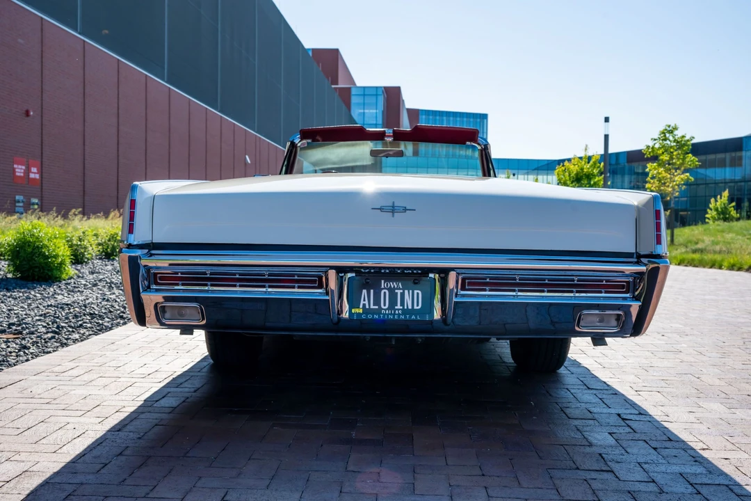 1967 Lincoln Continental 4th Gen - Image 8 of 31