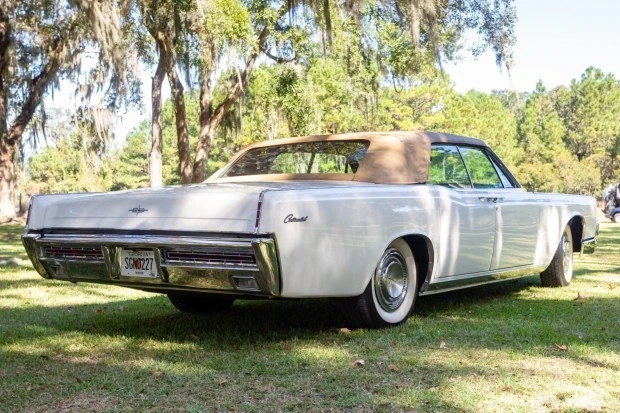 1967 Lincoln Continental 4th Gen - Image 2 of 9