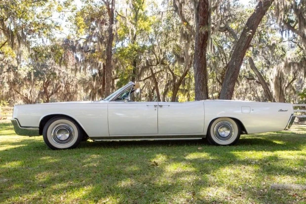 1967 Lincoln Continental 4th Gen - Image 3 of 9