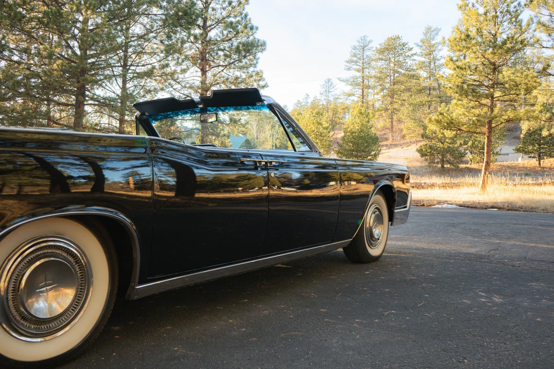 1967 Lincoln Continental 4th Gen - Image 24 of 31