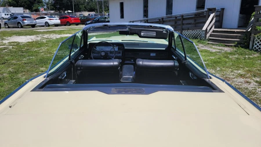 1967 Lincoln Continental 4th Gen - Image 18 of 31