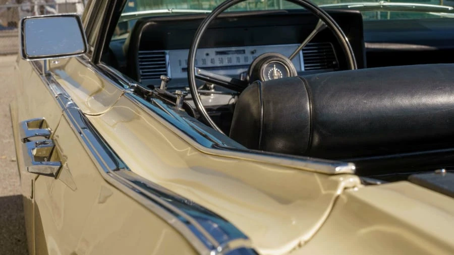 1967 Lincoln Continental 4th Gen - Image 15 of 22