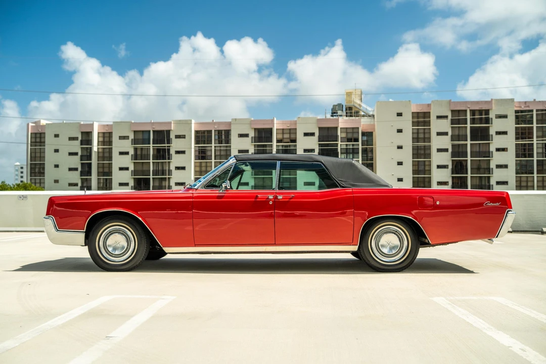1967 Lincoln Continental 4th Gen - Image 16 of 31