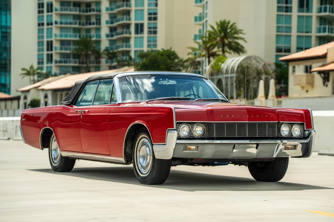 1967 Lincoln Continental 4th Gen - Image 9 of 31
