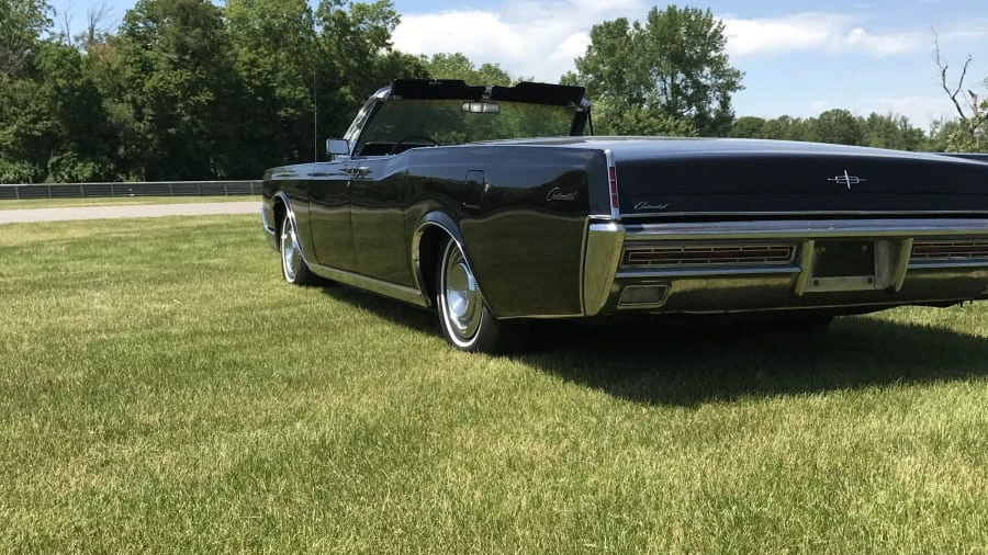 1967 Lincoln Continental 4th Gen - Image 2 of 9