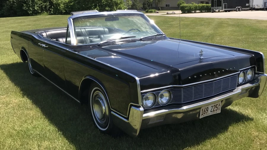 1967 Lincoln Continental 4th Gen - Image 9 of 9