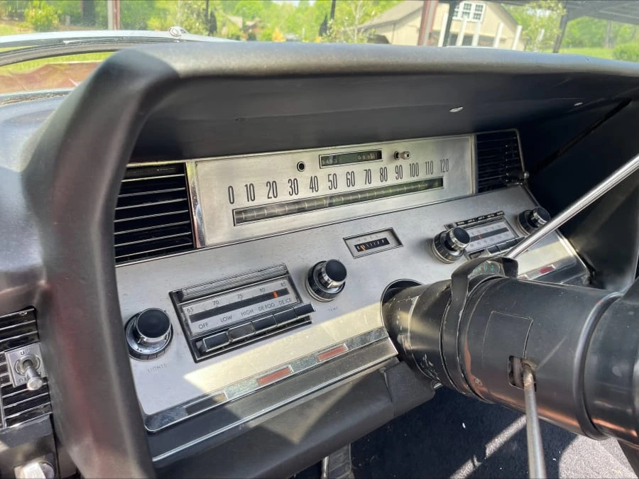 1967 Lincoln Continental 4th Gen - Image 9 of 18