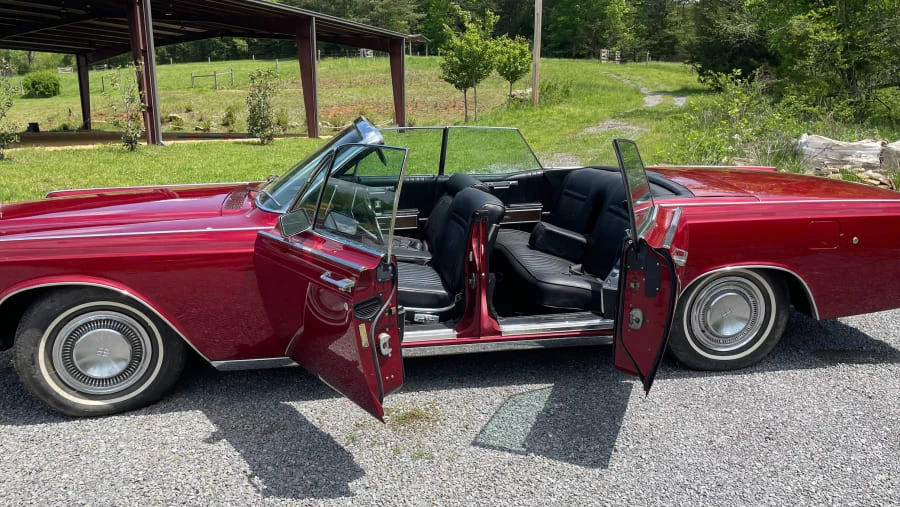 1967 Lincoln Continental 4th Gen - Image 12 of 18