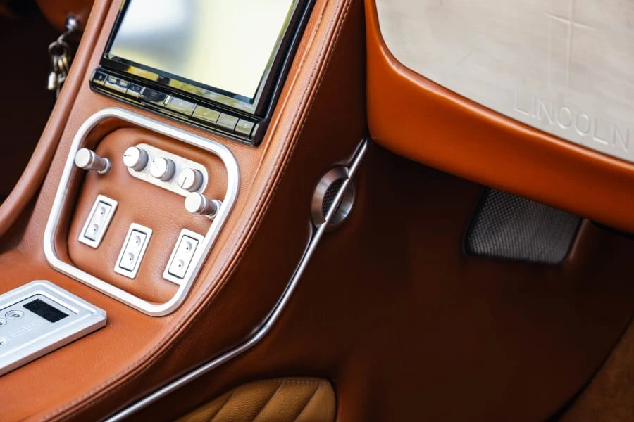 1967 Lincoln Continental 4th Gen - Image 26 of 31