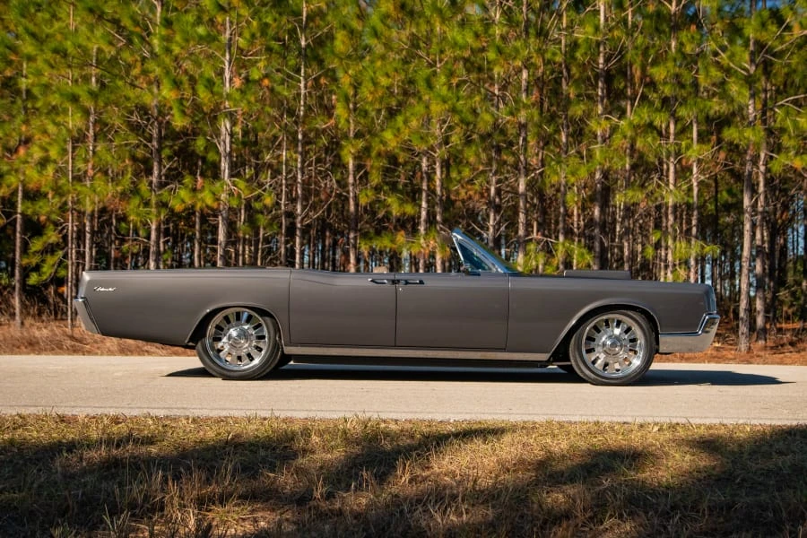 1967 Lincoln Continental 4th Gen - Image 18 of 31