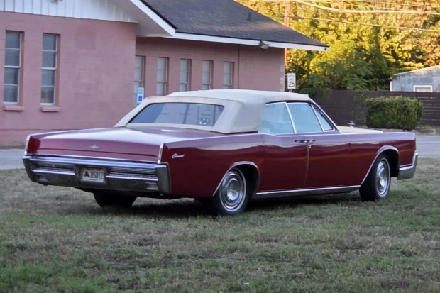 1967 Lincoln Continental 4th Gen - Image 2 of 8