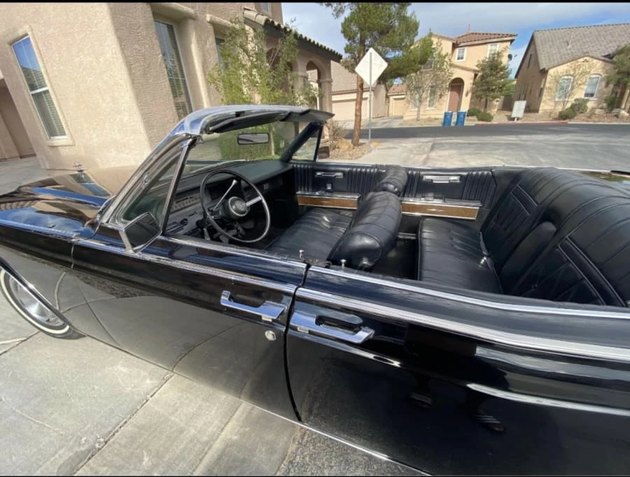 1967 Lincoln Continental 4th Gen - Image 16 of 17