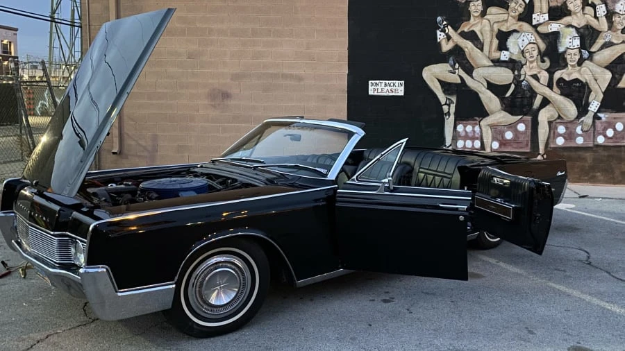 1967 Lincoln Continental 4th Gen - Image 7 of 17