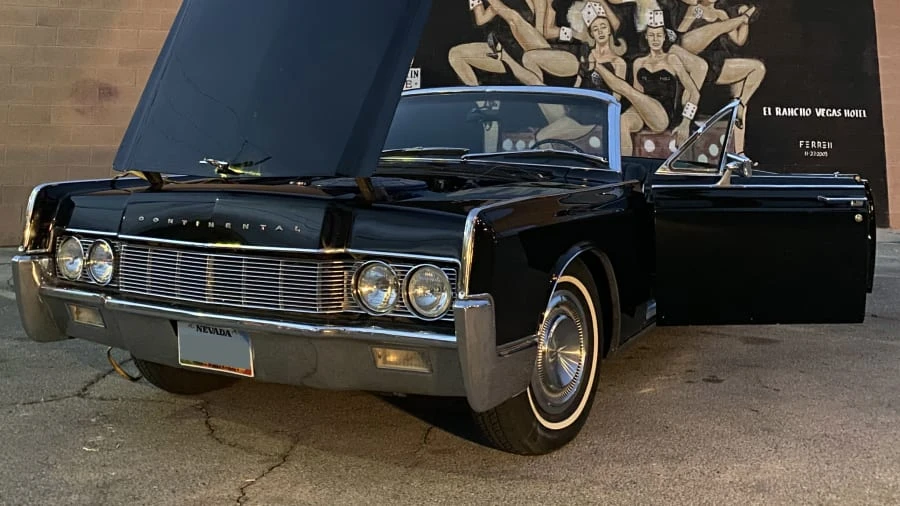 1967 Lincoln Continental 4th Gen - Image 5 of 17