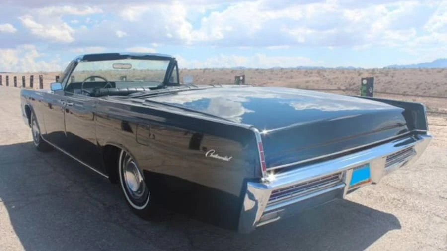 1967 Lincoln Continental 4th Gen - Image 11 of 17