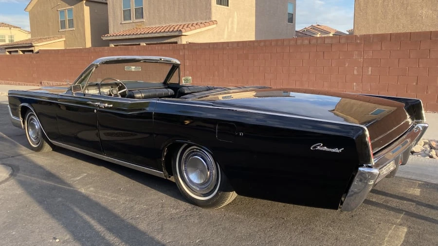 1967 Lincoln Continental 4th Gen - Image 4 of 17
