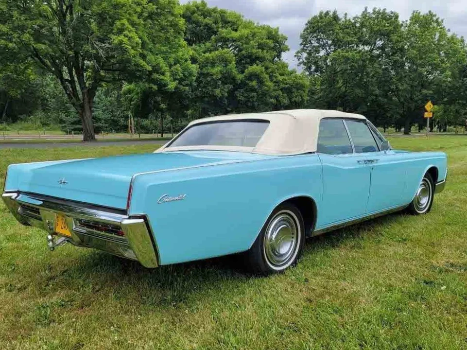 1967 Lincoln Continental 4th Gen - Image 12 of 31