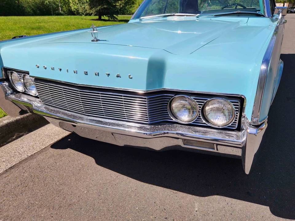 1967 Lincoln Continental 4th Gen - Image 18 of 31