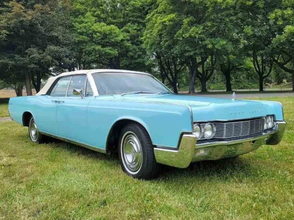 1967 Lincoln Continental 4th Gen - Image 11 of 31