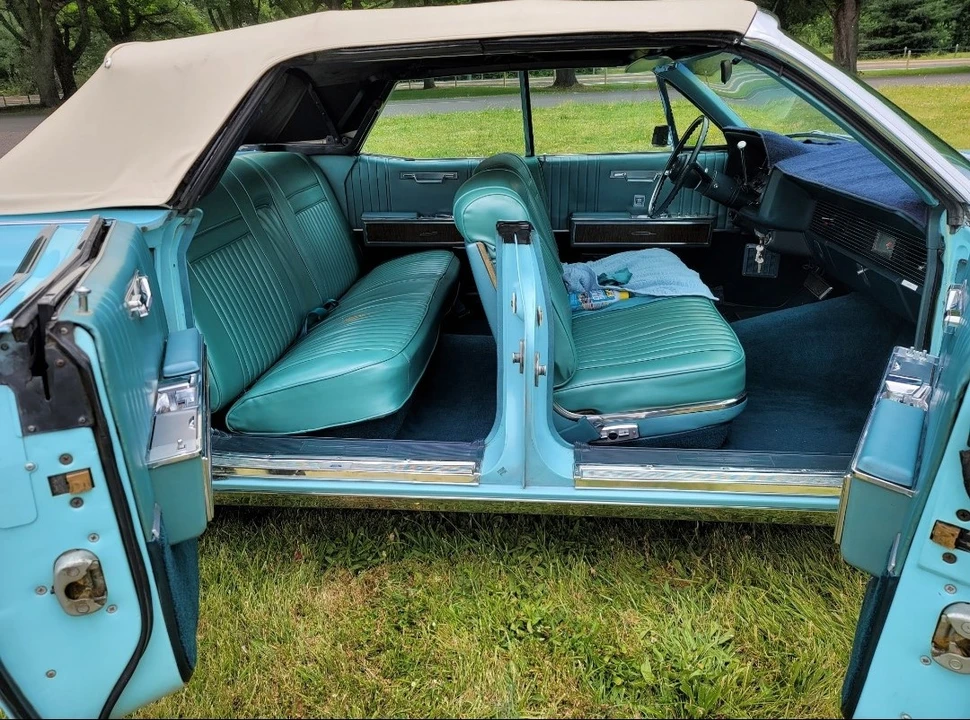 1967 Lincoln Continental 4th Gen - Image 26 of 31