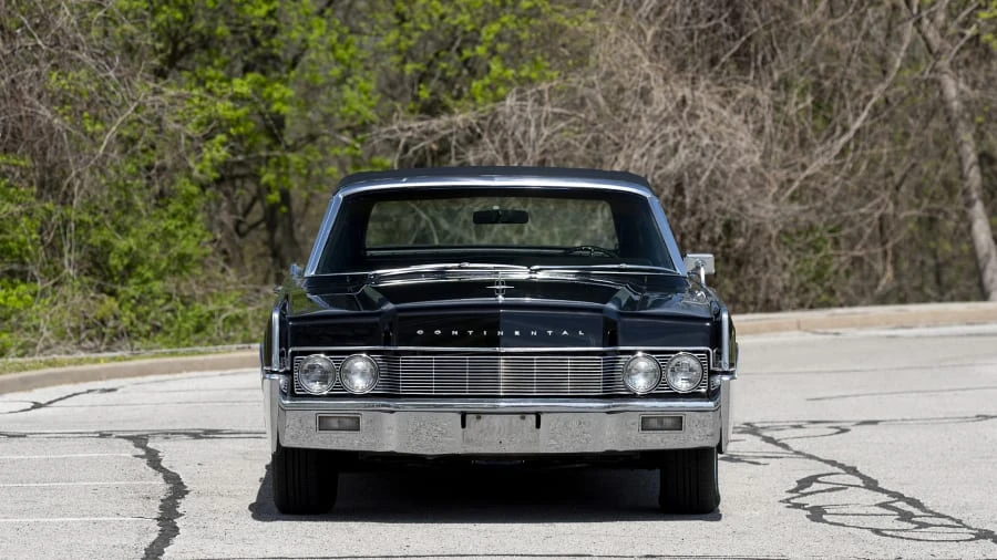 1967 Lincoln Continental 4th Gen - Image 9 of 19